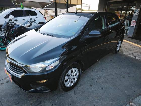 CHEVROLET ONIX 1.0 MPFI JOY 8V FLEX 4P MANUAL CHEVROLET ONIX 1.0 MPFI JOY 8V FLEX 4P MANUAL